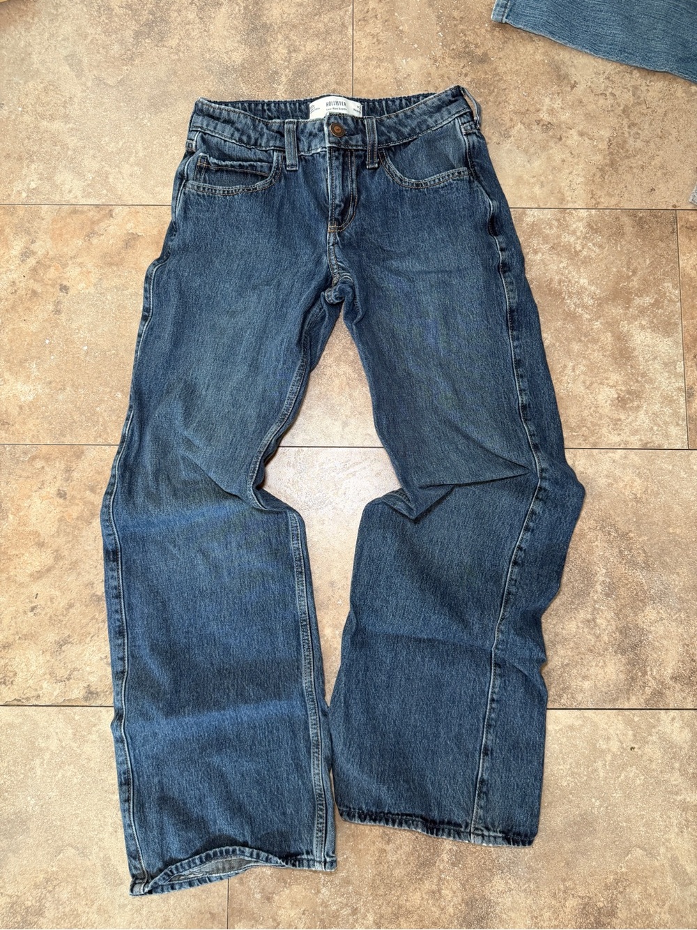 Hollister Women's Straight Leg Medium Blue Denim Jeans